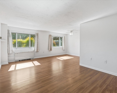 1200 S Arlington Ridge Road - Photo Thumbnail 3
