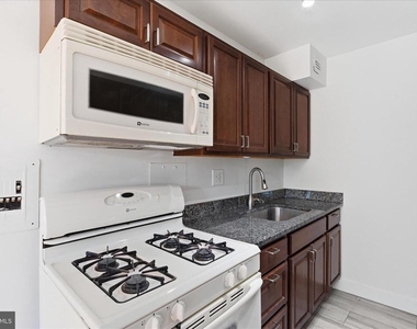1200 S Arlington Ridge Road - Photo Thumbnail 12