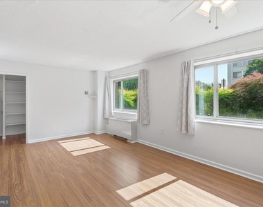 1200 S Arlington Ridge Road - Photo Thumbnail 6