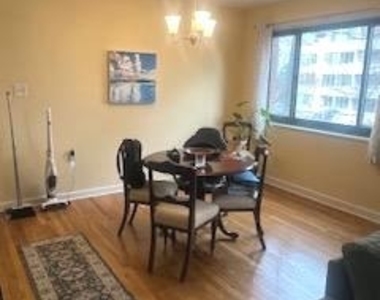 1200 S Arlington Ridge Road - Photo Thumbnail 8