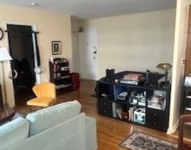 1200 S Arlington Ridge Road - Photo Thumbnail 5