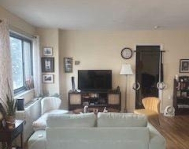 1200 S Arlington Ridge Road - Photo Thumbnail 3