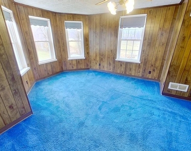 6250 Sterner Drive - Photo Thumbnail 6