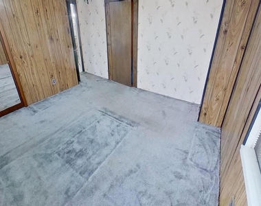 6250 Sterner Drive - Photo Thumbnail 10