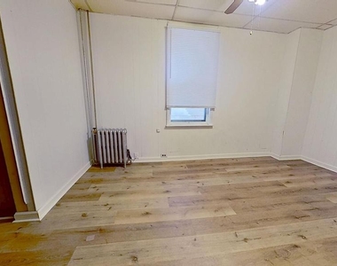 645 W Philadelphia Street - Photo Thumbnail 5