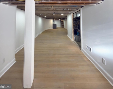 5237 Greenway Avenue - Photo Thumbnail 12