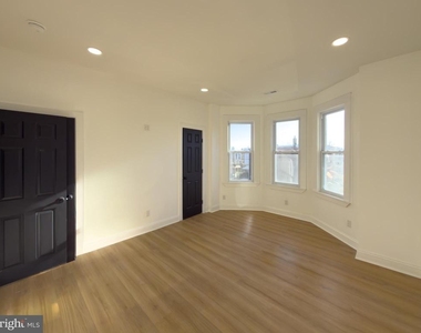5237 Greenway Avenue - Photo Thumbnail 16