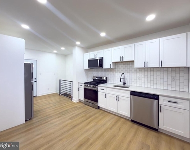 5237 Greenway Avenue - Photo Thumbnail 8