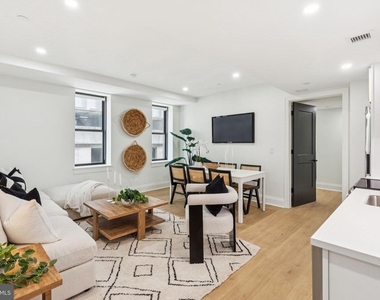 135 S 19th Street - Photo Thumbnail 1