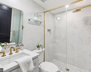 135 S 19th Street - Photo Thumbnail 11