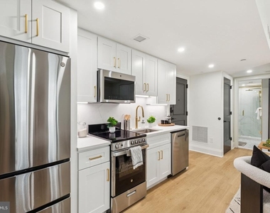 135 S 19th Street - Photo Thumbnail 6