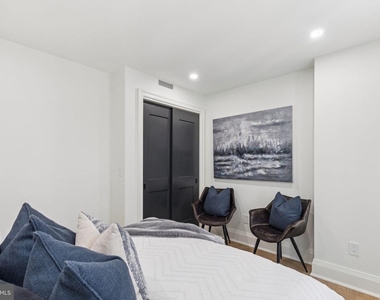 135 S 19th Street - Photo Thumbnail 14