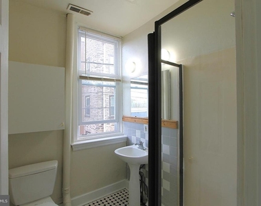 100 E Price Street - Photo Thumbnail 4