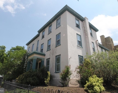 100 E Price Street - Photo Thumbnail 14