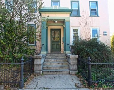 100 E Price Street - Photo Thumbnail 15