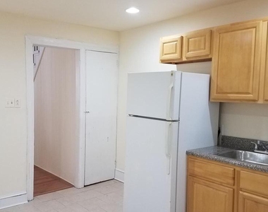 3046 Clifford Street - Photo Thumbnail 17