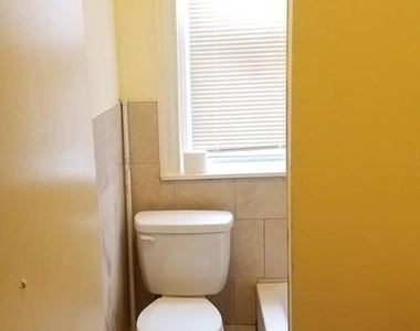 3046 Clifford Street - Photo Thumbnail 18