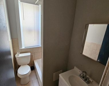 3046 Clifford Street - Photo Thumbnail 31