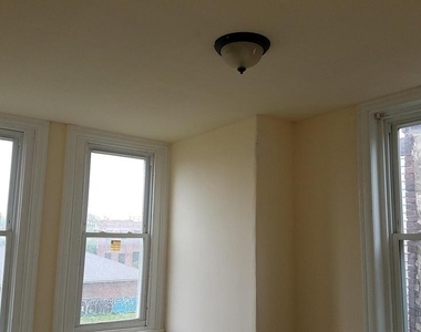 3046 Clifford Street - Photo Thumbnail 3