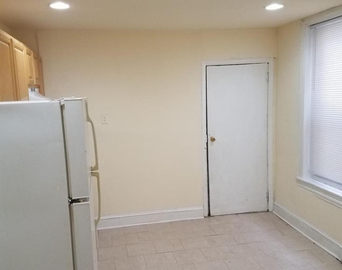 3046 Clifford Street - Photo Thumbnail 24