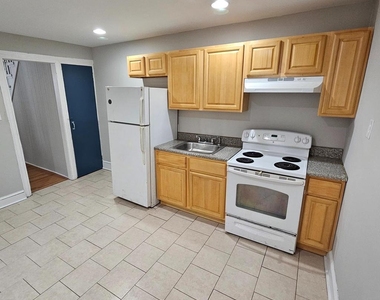 3046 Clifford Street - Photo Thumbnail 35
