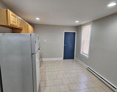 3046 Clifford Street - Photo Thumbnail 28