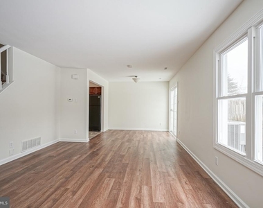 117 Chaucer Road - Photo Thumbnail 7
