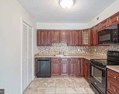 117 Chaucer Road - Photo Thumbnail 9