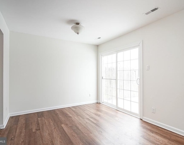 117 Chaucer Road - Photo Thumbnail 5