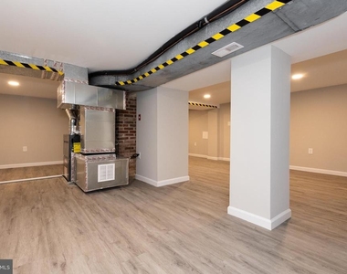 9520 48th Avenue - Photo Thumbnail 39
