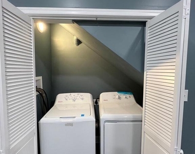 2020 Mcculloh Street - Photo Thumbnail 5