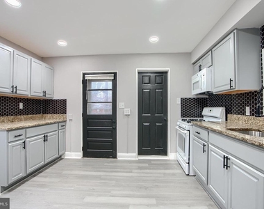 3807 Fleetwood Avenue - Photo Thumbnail 13