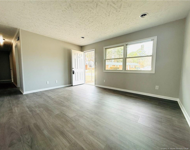 4736 Rosehill Road - Photo Thumbnail 3