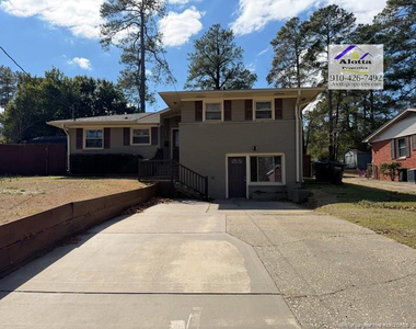 1817 Mcgougan Road - Photo Thumbnail 1