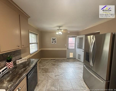 1817 Mcgougan Road - Photo Thumbnail 12