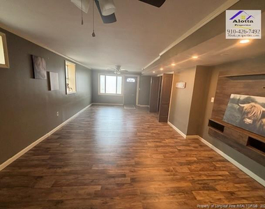 1817 Mcgougan Road - Photo Thumbnail 22