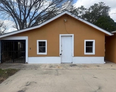 600 Pecan Ave - Photo Thumbnail 16