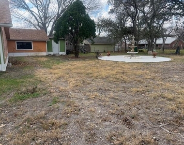 600 Pecan Ave - Photo Thumbnail 9