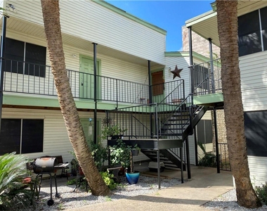 4314 Gillis St - Photo Thumbnail 9