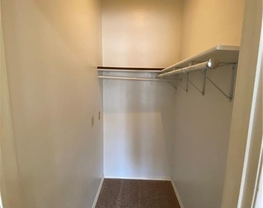 2802 Nueces St - Photo Thumbnail 5