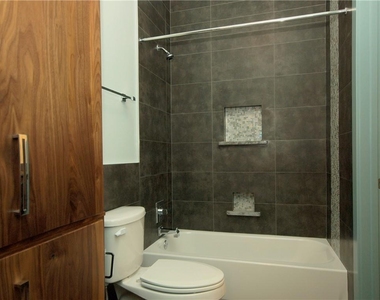 306 Franklin Blvd - Photo Thumbnail 14
