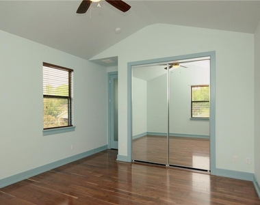 306 Franklin Blvd - Photo Thumbnail 12