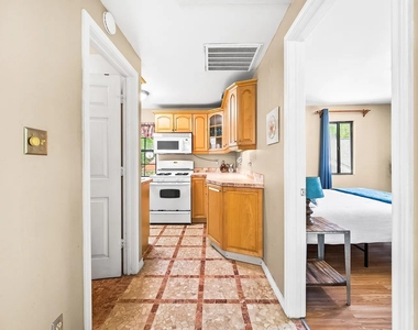 4812 Avenue G - Photo Thumbnail 6