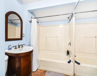 4812 Avenue G - Photo Thumbnail 11