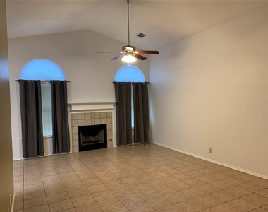 17130 Copperhead Dr - Photo Thumbnail 2