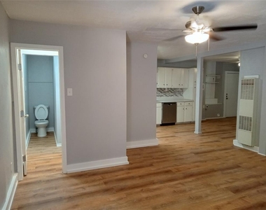 4500 Avenue D Ave - Photo Thumbnail 2