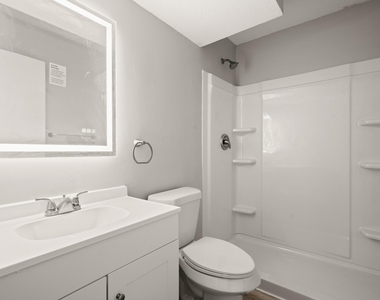 910 Duncan Ln - Photo Thumbnail 7