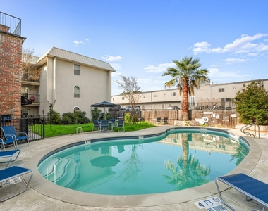 910 Duncan Ln - Photo Thumbnail 15