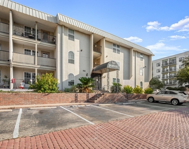 910 Duncan Ln - Photo Thumbnail 16