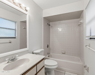 3544 Villa Place - Photo Thumbnail 7